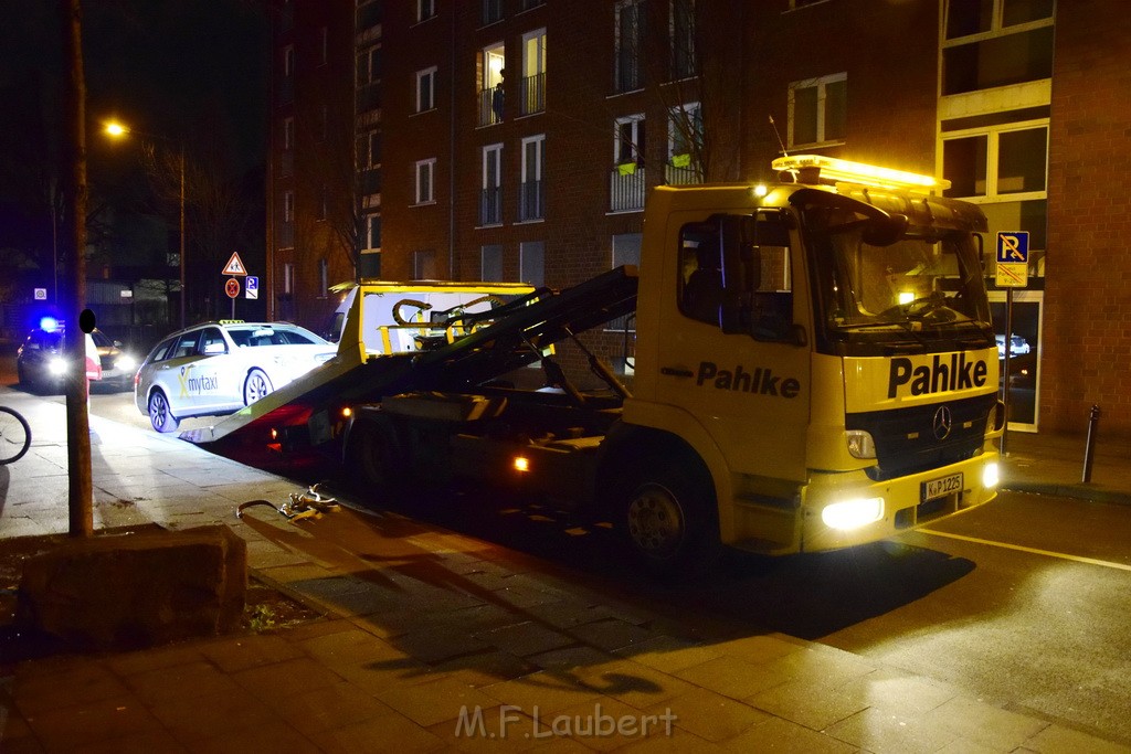 Raubueberfall Taxi Koeln Kalk Arcarden Vietorstr P28.JPG - Miklos Laubert